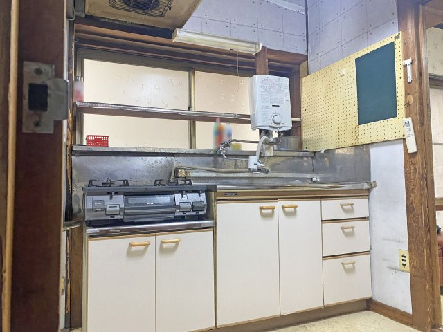 【キッチン】 | 鈴鹿市神戸８丁目　店舗付住宅
