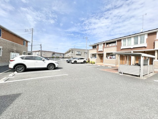 さくらガーデンⅡの駐車場
