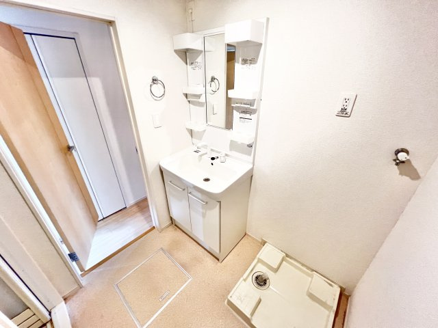 さくらガーデンⅡの独立洗面台|※別部屋参考写真