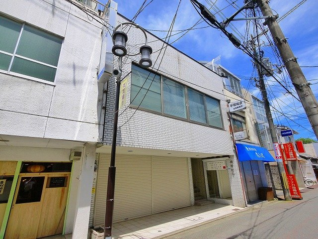 松村ビルの外観