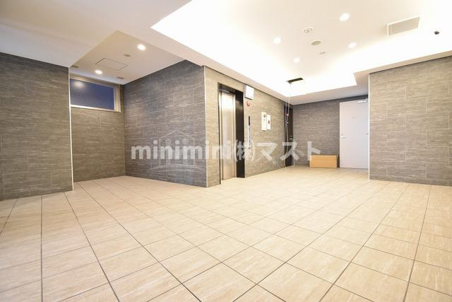 ルネフラッツ玉造本町のロビー