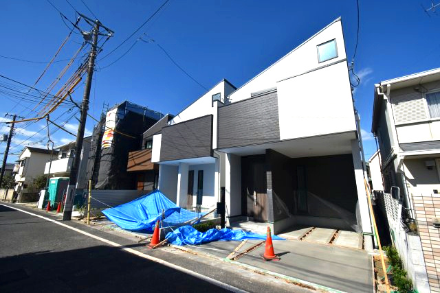 西荻北1丁目・新築戸建の前面道路含む現地写真