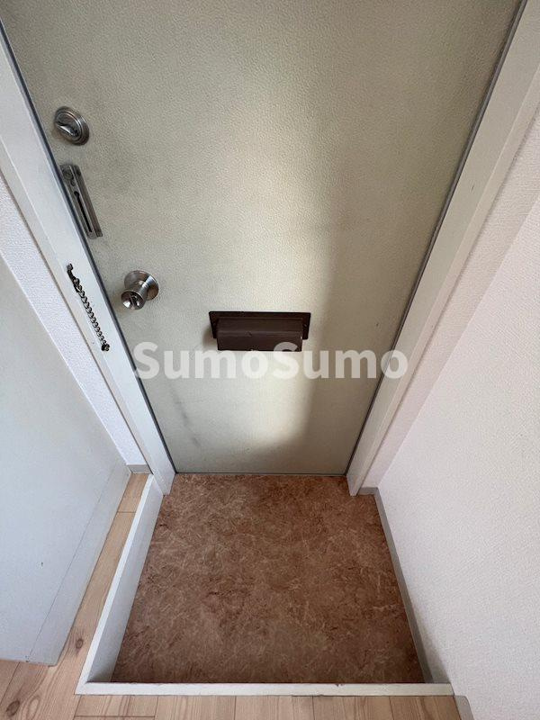 シティライフ桜ケ丘の玄関