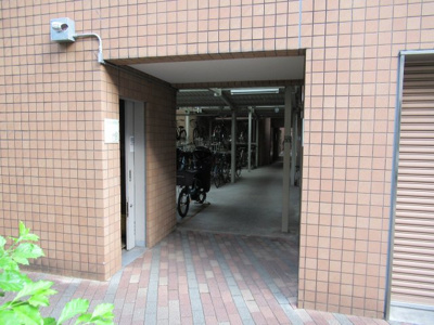 【その他共用部分】 | リーデンスタワー低層棟 | ２４時間利用のゴミ置き場です