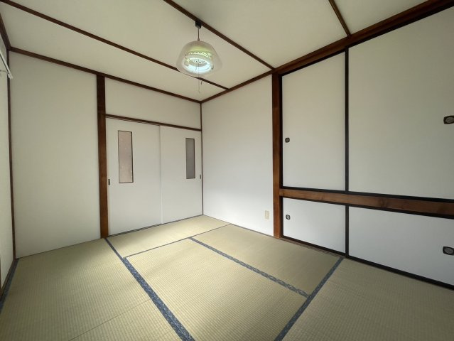 あきさとマンションBの和室