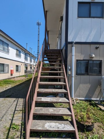 あきさとマンションBのエントランス