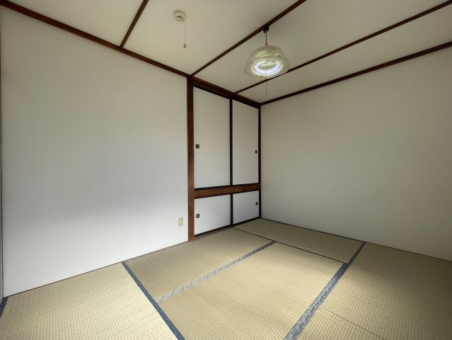 あきさとマンションBの和室