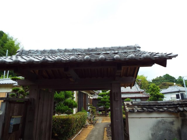 南国市左右山のエントランス