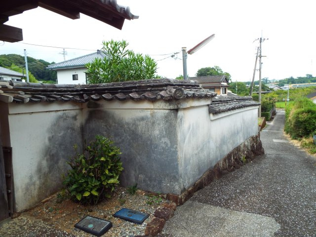 南国市左右山の前面道路含む現地写真