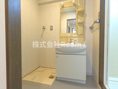 【洗面所】 | 第三西原ハイツ | スペースが確保できる洗面所です