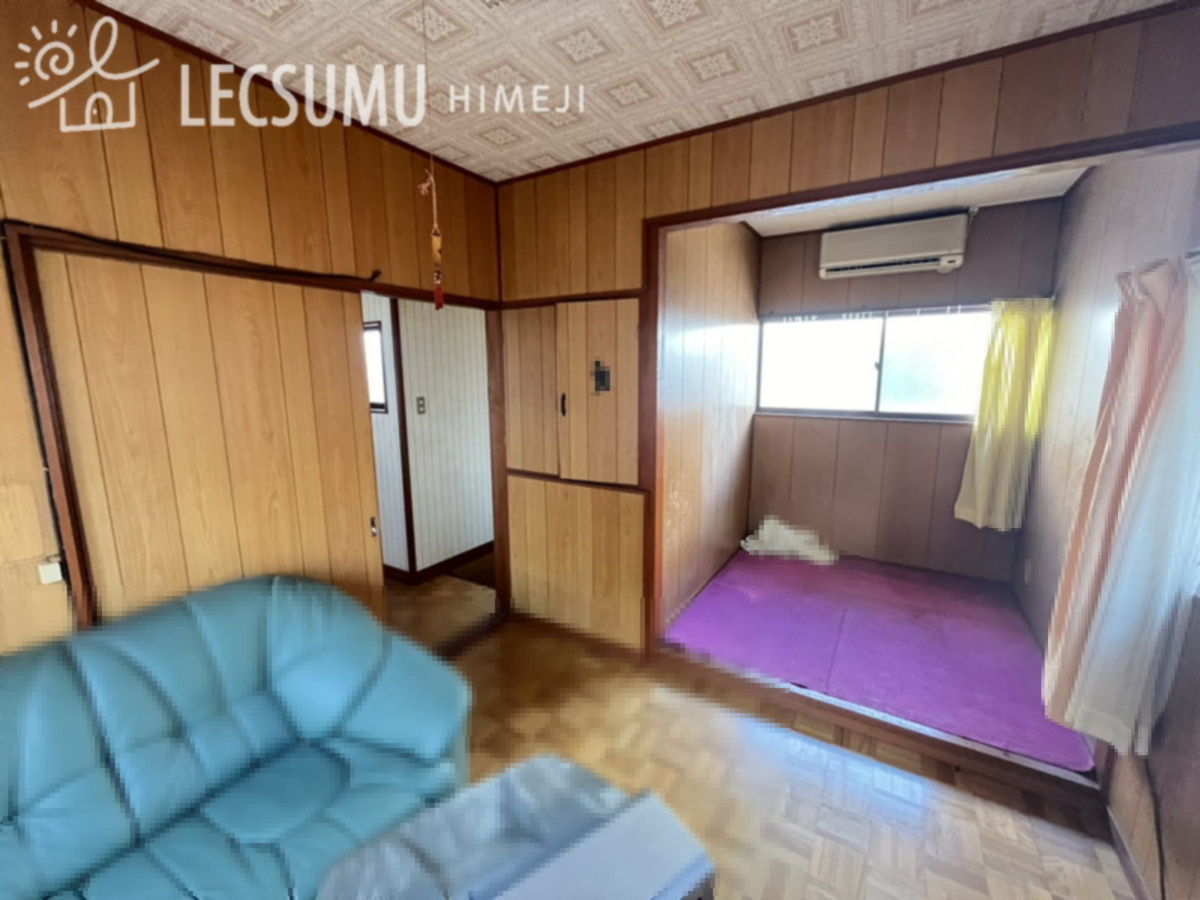 加古川市平岡町土山/中古戸建の居間・リビング