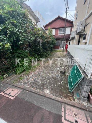 【その他共用部分】 | レッドハウス | ゆとりのあるエントランスです