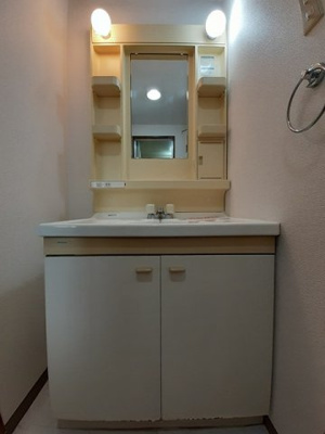 【洗面所】 | ドミールパル | ゆったりとスペースのある洗面所