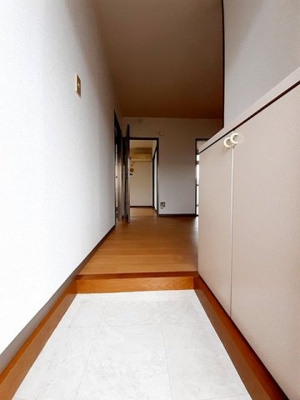 【玄関】 | ドミールパル | きれいな玄関です