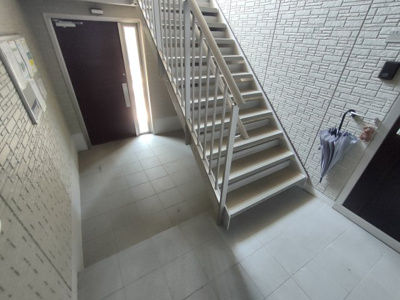 【ロビー】 | PENNY LANE | 落ち着いたロビーです