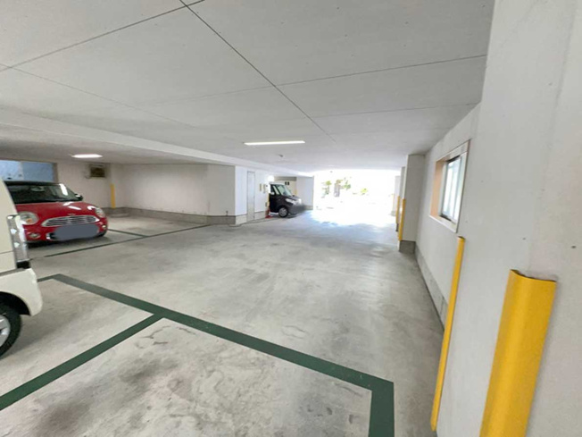 【駐車場】 | 沼津市平町 売一棟マンション ES05401 | 沼津市平町　駐車スペース