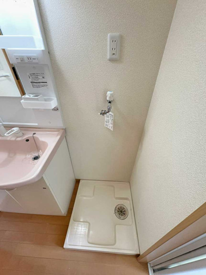 【ランドリースペース】 | 沼津市平町 売一棟マンション ES05401 | 沼津市平町　ランドリースペース一例