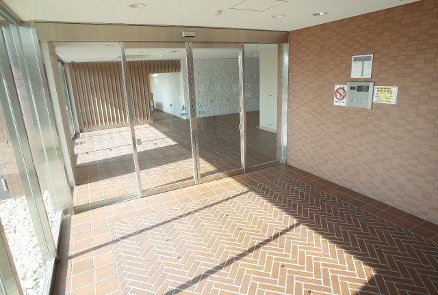【エントランス】 | サニープレイス西芦屋　2号館