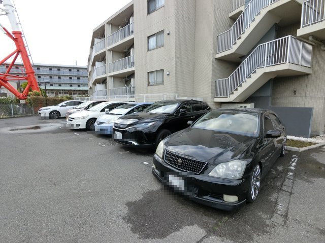 Ｓ－ＦＯＲＴ西船橋の駐車場