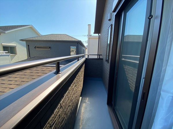 湊　築浅住宅　フジ住宅の家のバルコニー