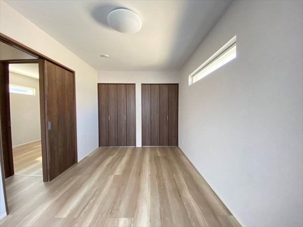 湊　築浅住宅　フジ住宅の家の洋室