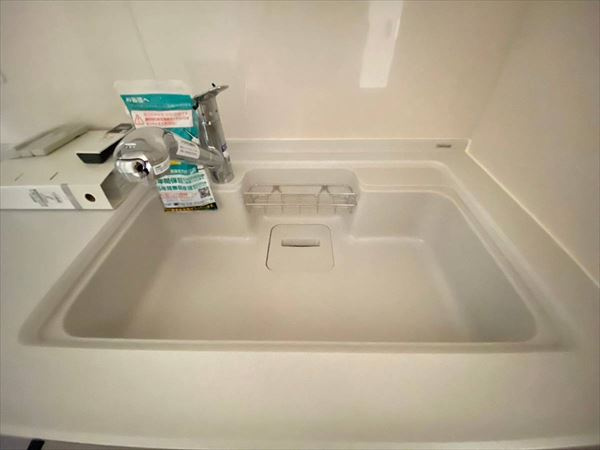 湊　築浅住宅　フジ住宅の家のキッチン