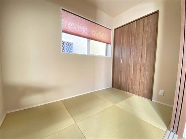 湊　築浅住宅　フジ住宅の家の和室