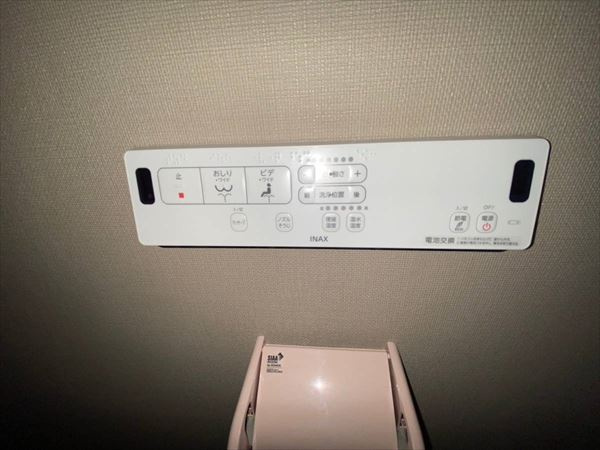 湊　築浅住宅　フジ住宅の家のトイレ