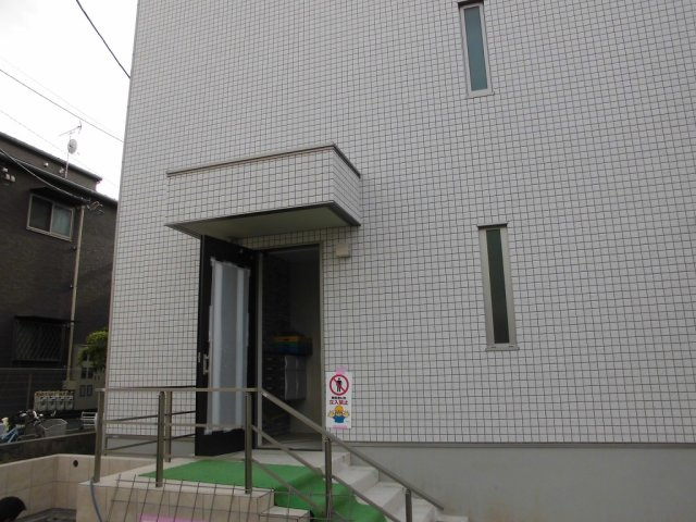 GRACE Court白山のエントランス