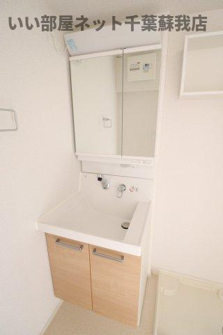 グランフェリシアの洗面所|明るい洗面所です