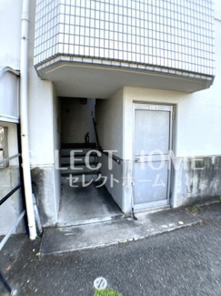 【エントランス】 | 建物の内部です
