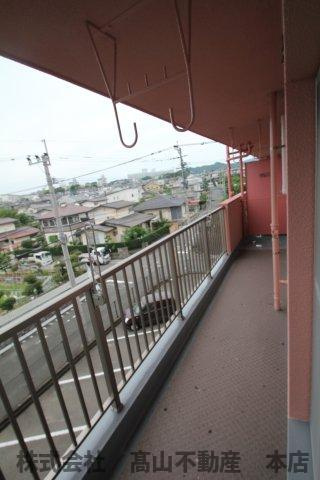 ヴィラ日の里のバルコニー
