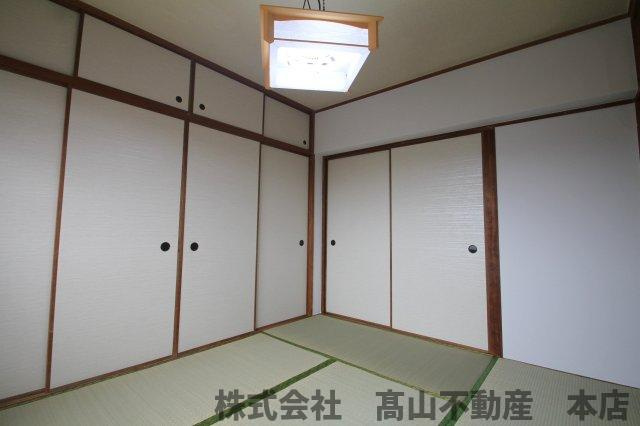 ヴィラ日の里の和室