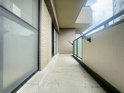 【バルコニー】 | ドゥ・ルペール