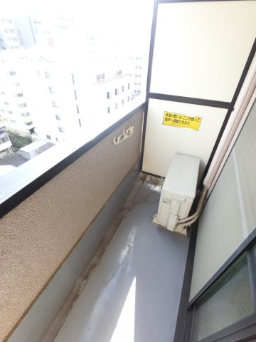 イーストベイ・船橋本町のバルコニー