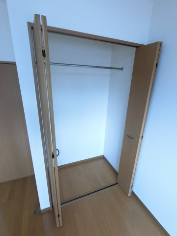イーストベイ・船橋本町の収納