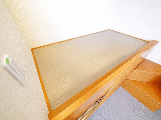 レオパレス城ノ内の寝室|ベッド