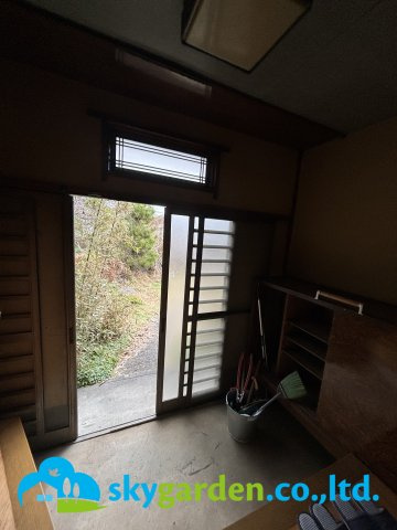 秦野市名古木　中古戸建の玄関