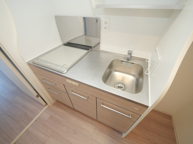 セレニテ新大阪プリエのキッチン