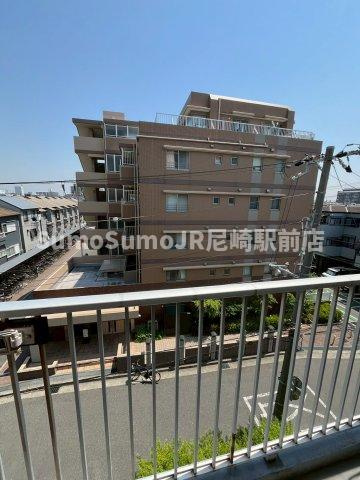 尼崎市三反田町２丁目のアパートの展望