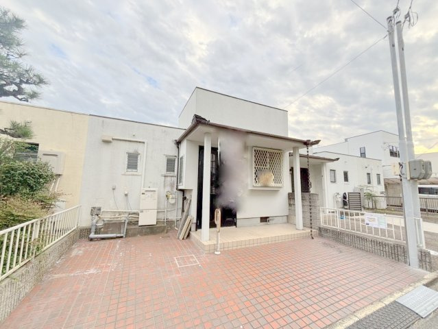中登美第二団地　テラスハウスの駐車場