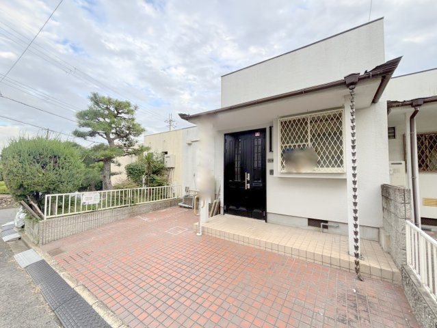 中登美第二団地　テラスハウスの外観