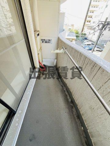 仲介手数料０円！荘苑御園のバルコニー