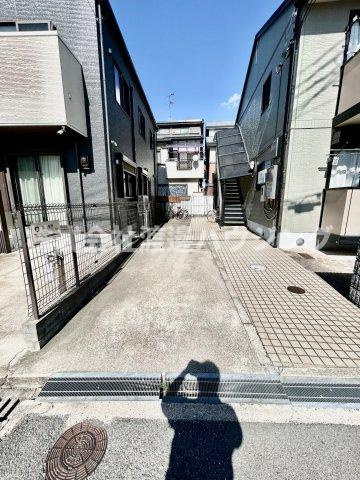 HEIM BRUNNEの駐車場