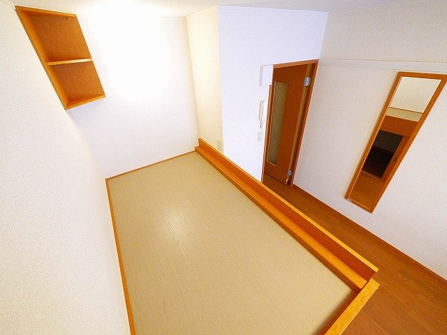 レオパレスリバートップの設備|ベッドがついています