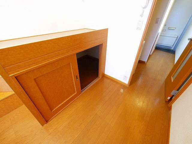 レオパレスリバートップの収納|小物を収納するのに便利です