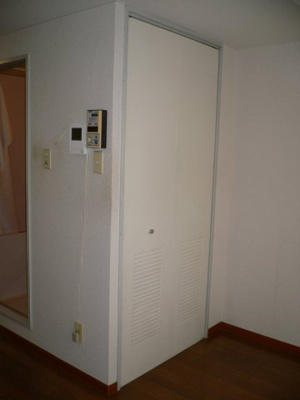  | アワノビル