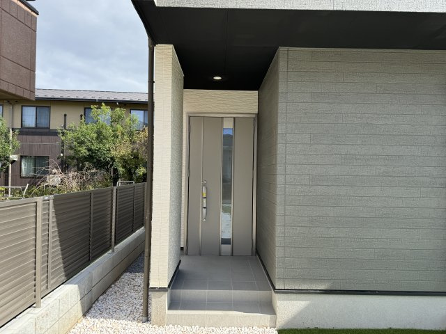 柏市塚崎新築戸建【大津ヶ丘第二小学校：8分】のエントランス|エントランス・玄関ポーチ