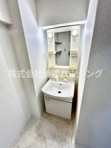 第1マンション寺直の洗面所