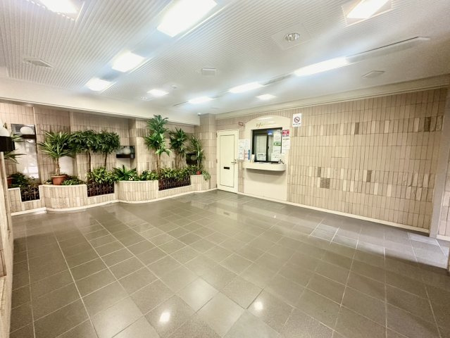 ライオンズマンション福田町のエントランス
